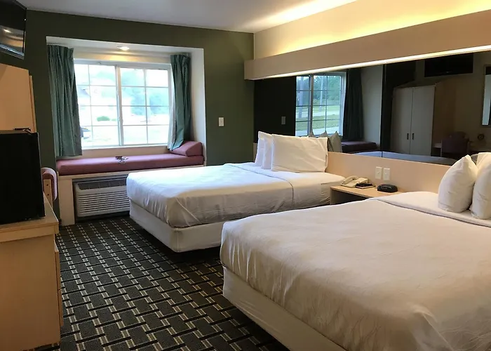 Mariner's Village Resort Carlyle