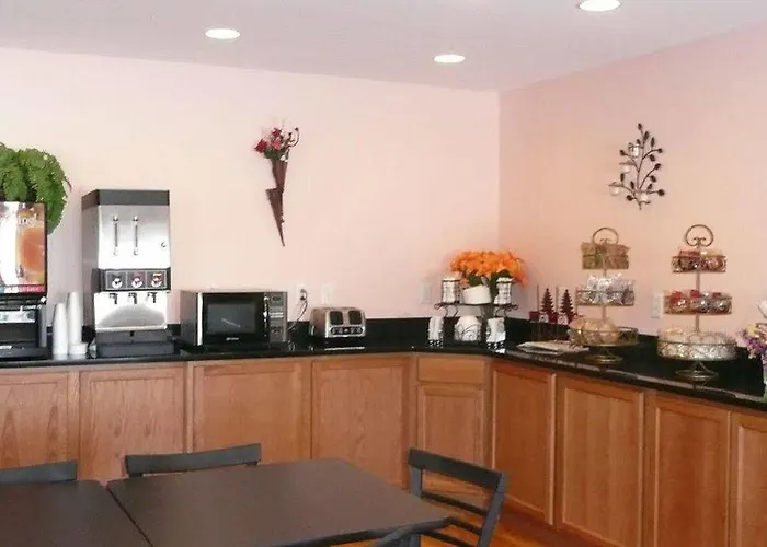 Mariner's Village Resort 2*