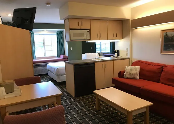 Mariner's Village Resort Carlyle